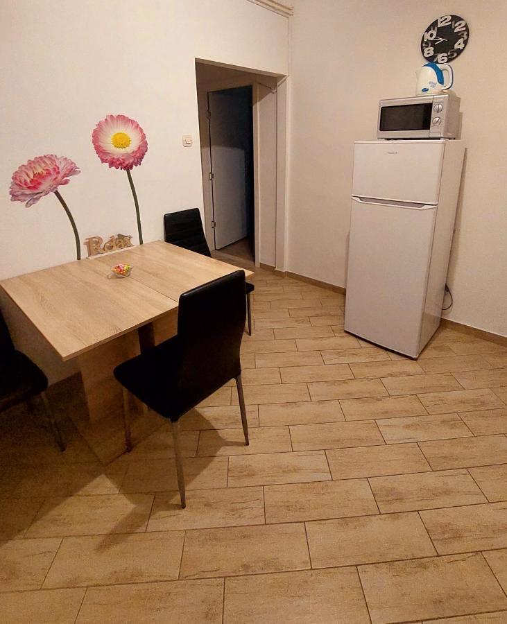 Appartement Studio Apartman Dolenac à Zagreb Extérieur photo