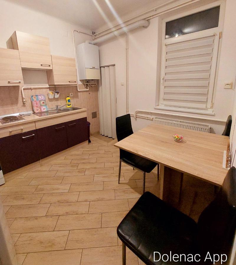 Appartement Studio Apartman Dolenac à Zagreb Extérieur photo